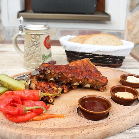 بيت ضيافة Restaurace & U Tri Jasanu 3*