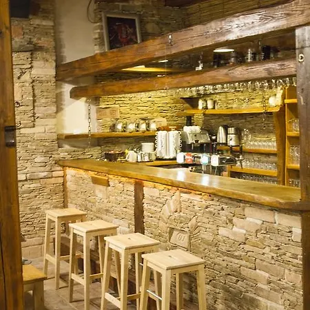 بيت ضيافة Restaurace & U Tri Jasanu 3*