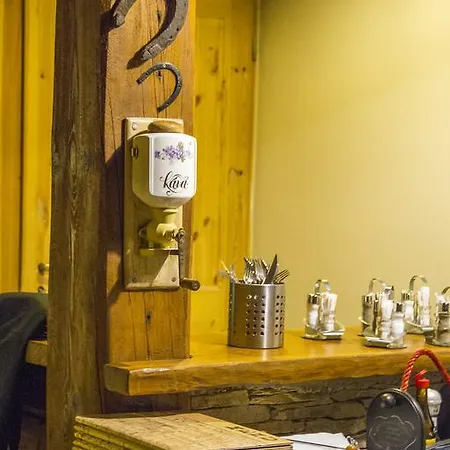 Restaurace & U Tri Jasanu