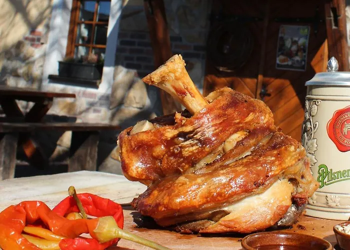 Restaurace & U Tri Jasanu Гостевой дом 3*