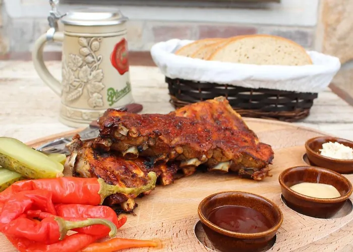 Гостевой дом Restaurace & U Tri Jasanu 3*