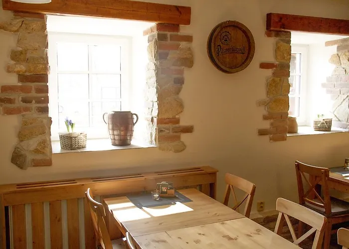 Restaurace & U Tri Jasanu Зноймо